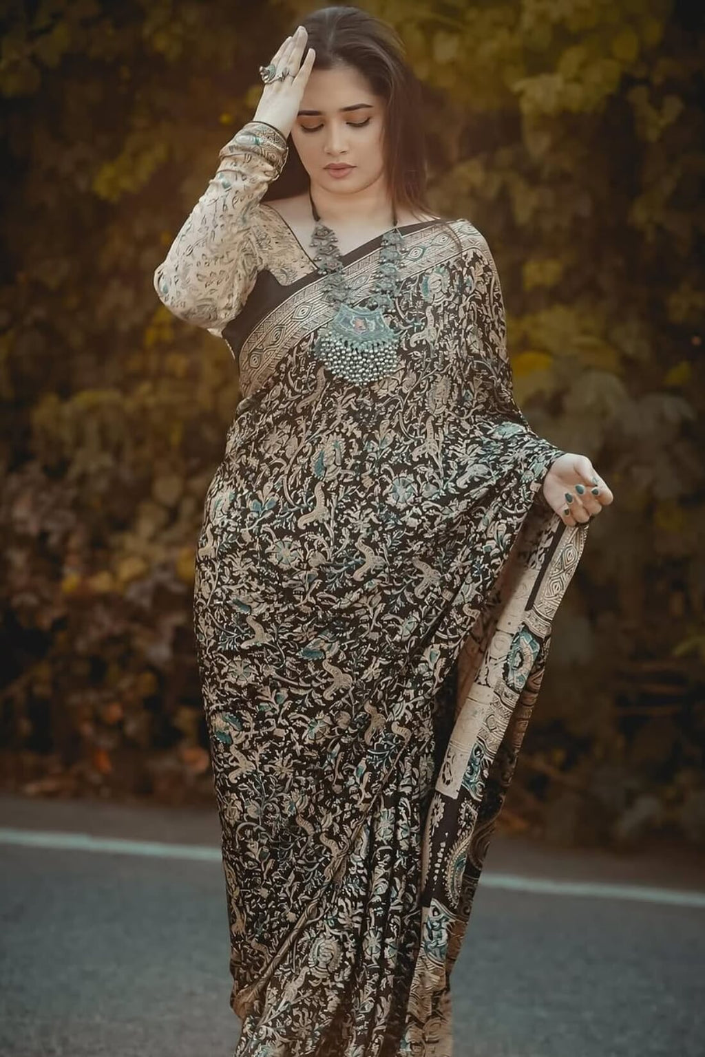 Gleaming Beige And Black 1 Minute Ready To Wear Digital Printed Crape Silk Saree